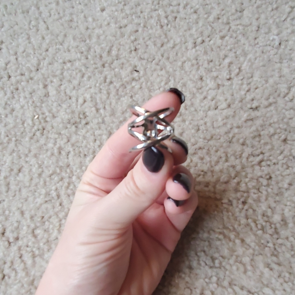 Ring - Picture 2 of 3